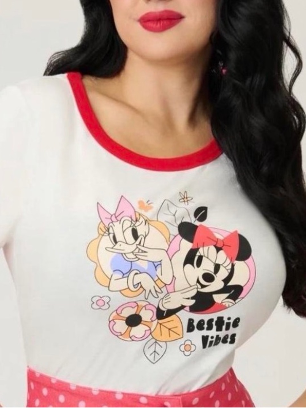Disney White & Red 'Bestie Vibes' Minnie Graphic Women's Top large